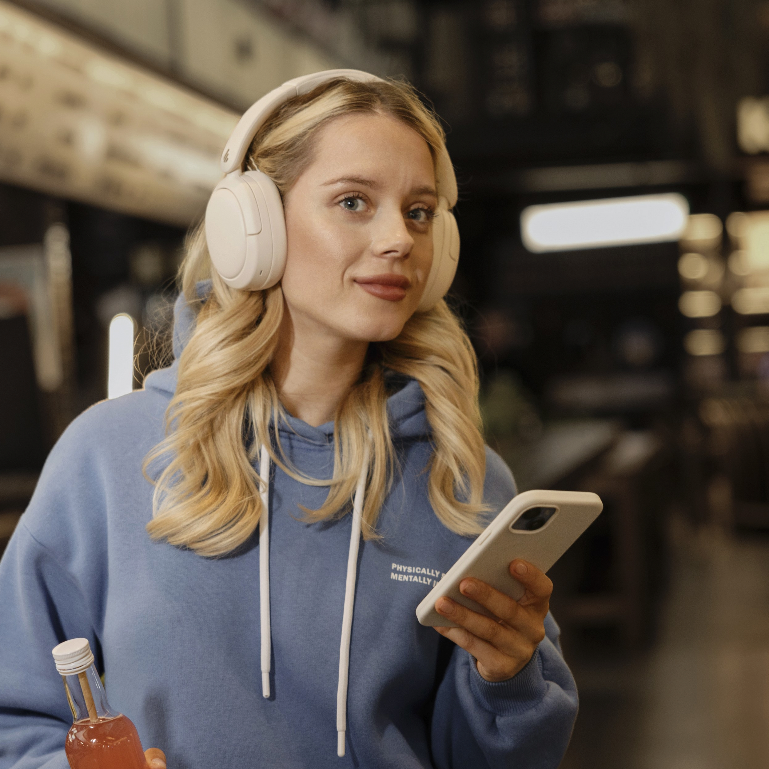 W800BT Pro Wireless Over-ear Headphones