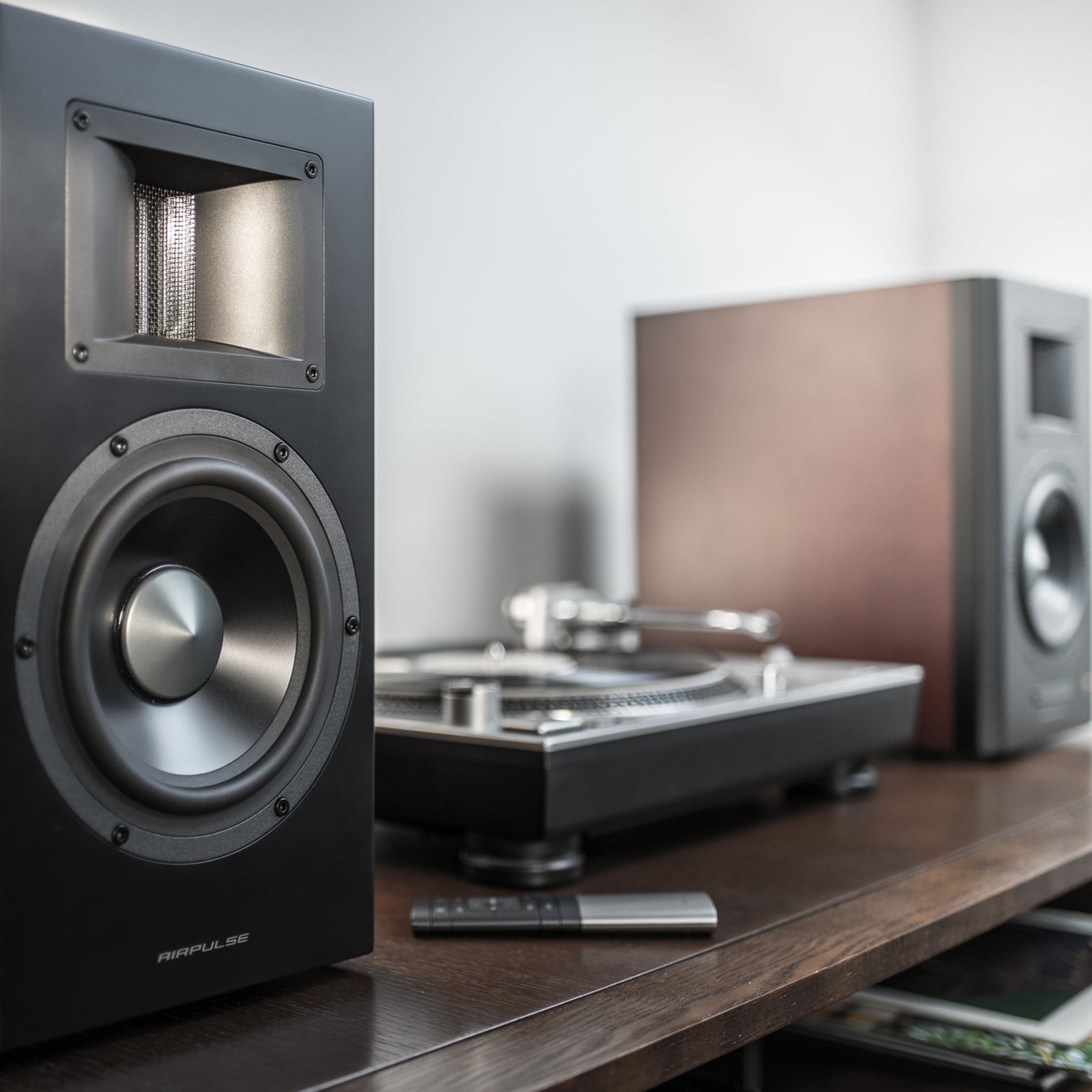 Airpulse A300 Hi-Res Wireless Plug-in Speaker System