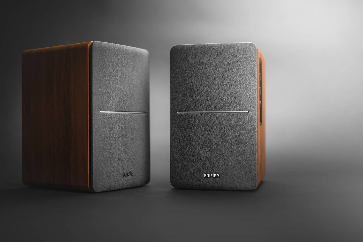 R1280DB Powered Bluetooth Bookshelf Speakers
