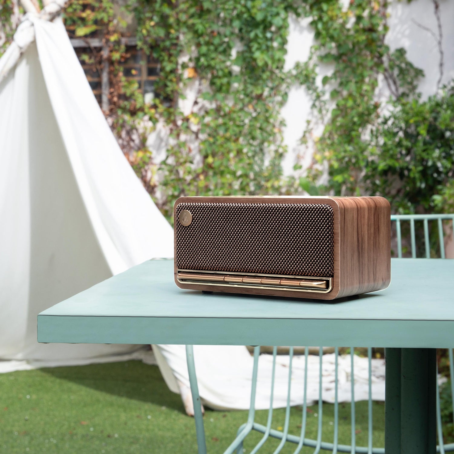 MP230 Tabletop Bluetooth Speaker
