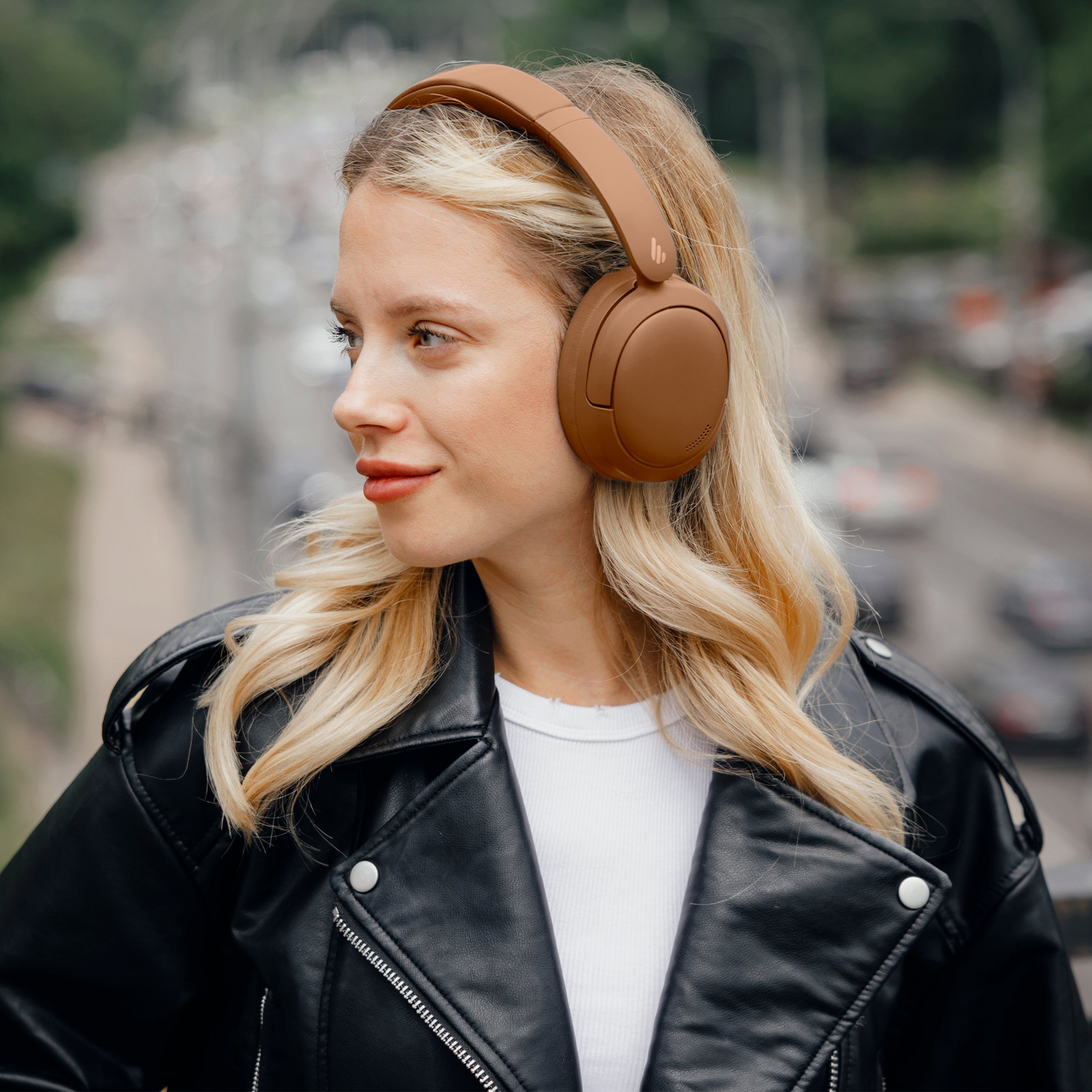 V80 Hybrid Active Noise Cancelling Headphones